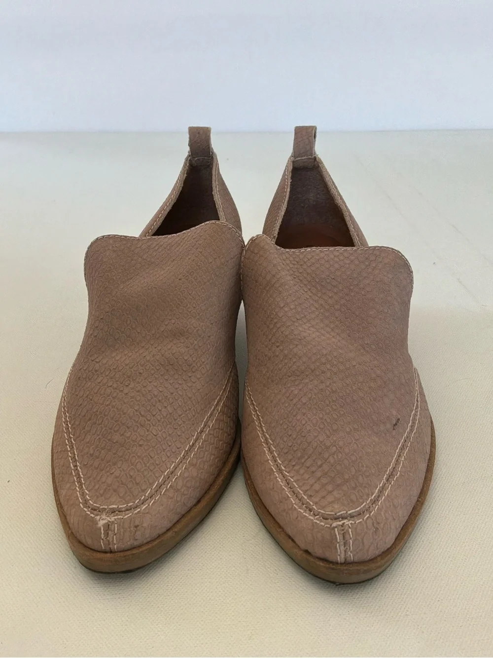 Lucky Brand Mahzan Blush Pink Leather Loafers Slip-On Shoes Women’s Size 7.5